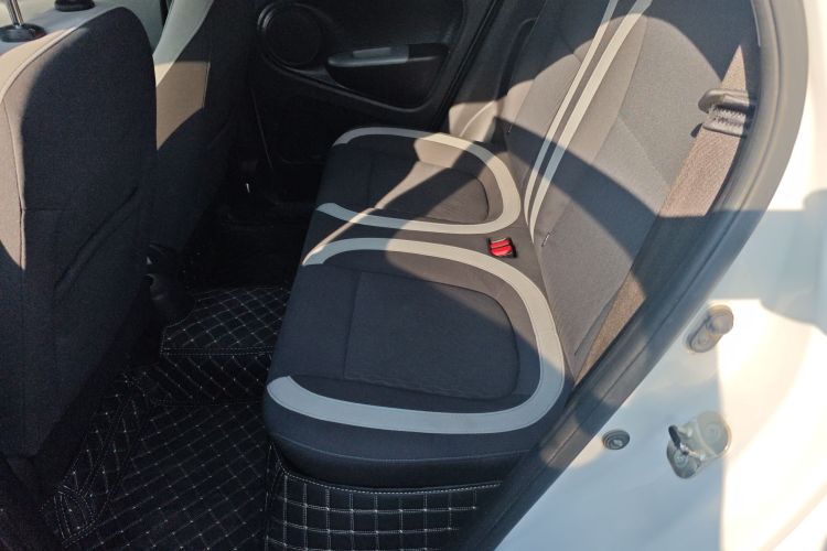 欧拉黑猫 2022款 301km 萌动型 磷酸铁锂中控内饰21