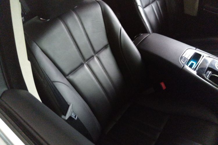 捷豹XJ 2015款 XJL 3.0 SC 典雅商务80周年典藏版局部细节41