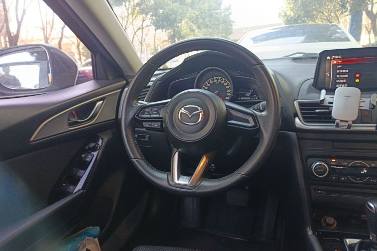 马自达3 昂克赛拉 2017款 两厢 2.0L 自动豪华型 国VI中控内饰13