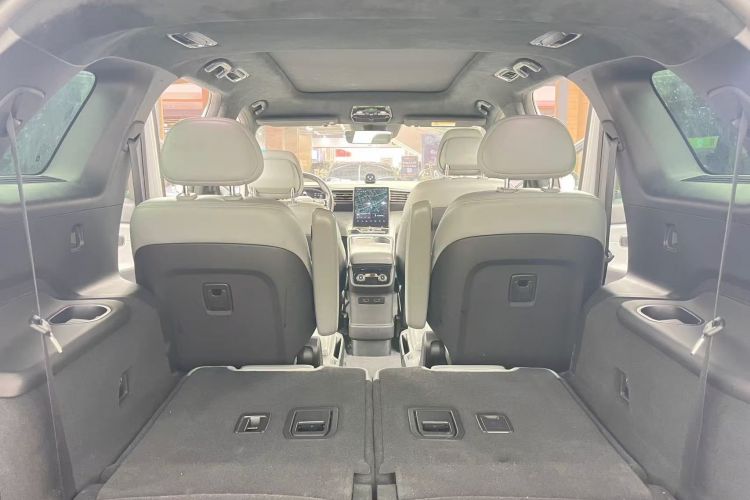蔚来ES8 2020款 450KM 签名版 六座版中控内饰22