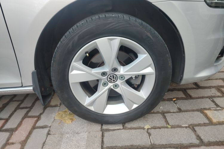 大众 宝来 2014款 1.6L 手动舒适型车身外观10