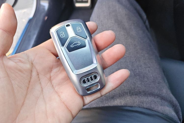 奥迪A4L 2024款 40 TFSI 豪华动感型中控内饰11