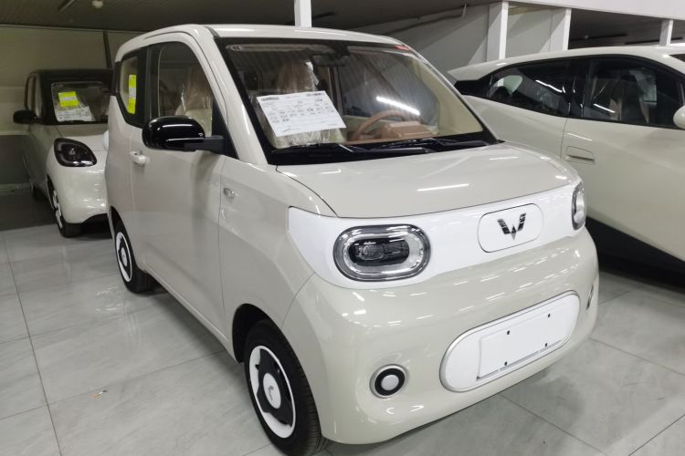 五菱汽车 宏光MINIEV 2024款 第三代 215km 青春版车身外观3