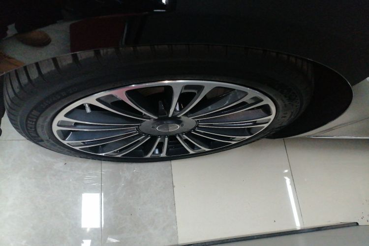 鸿蒙智行 享界S9 2024款 纯电 Ultra 四驱旗舰版车身外观6007