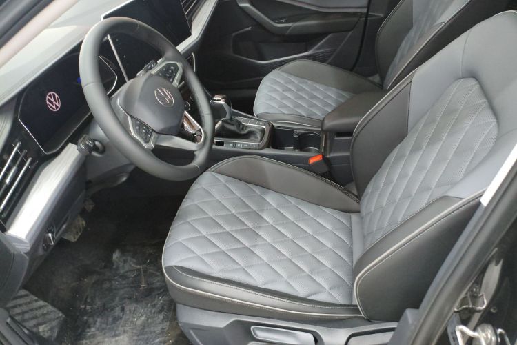 大众 速腾 2025款 改款三 300TSI DSG超越版局部细节19