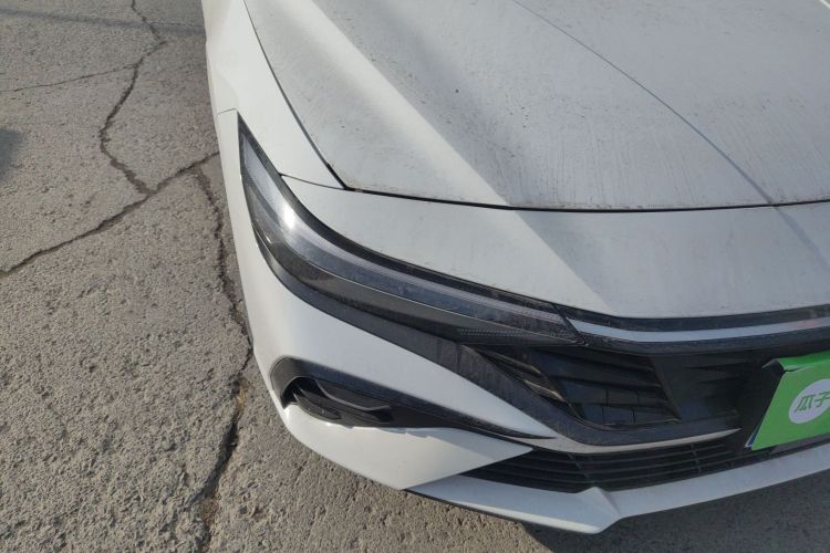 现代 伊兰特 2023款 1.5L CVT GLX精英版车身外观8