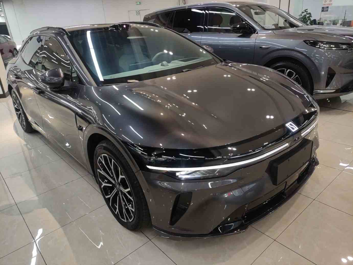 极氪007GT 2025款 后驱智驾版 75kWh(5)