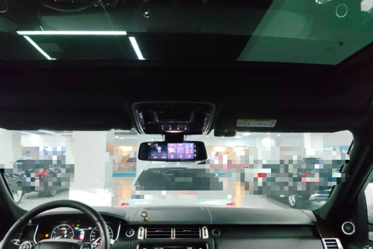 路虎 揽胜 2014款 3.0 SC V6 Vogue中控内饰22