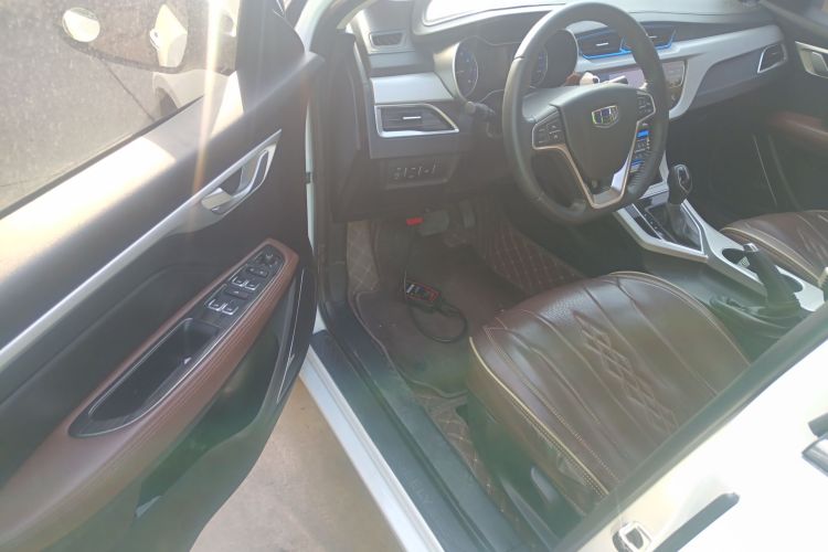 吉利汽车 远景 2018款 1.5L 自动幸福版中控内饰7003