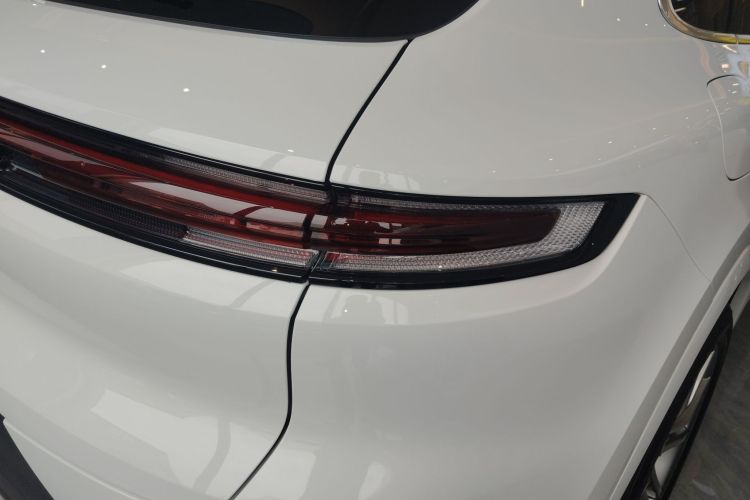 保时捷 2024款 Cayenne 3.0T车身外观9