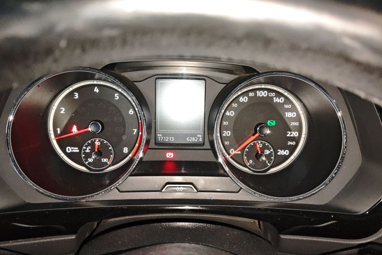 大众 途观L 2018款 330TSI 自动两驱舒适版中控内饰14