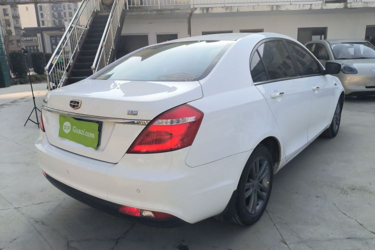 吉利汽车 帝豪 2017款 三厢百万款 1.5L CVT向上互联版车身外观7