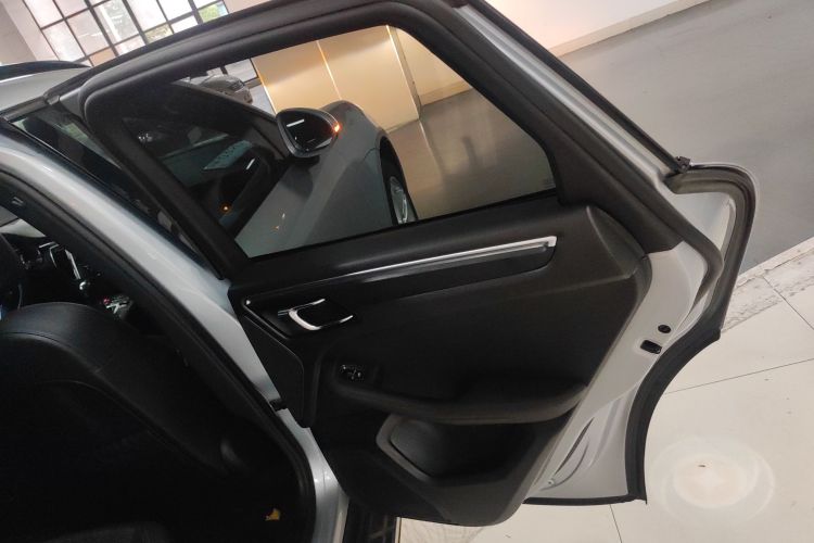 保时捷 2014款 Macan 2.0T中控内饰45