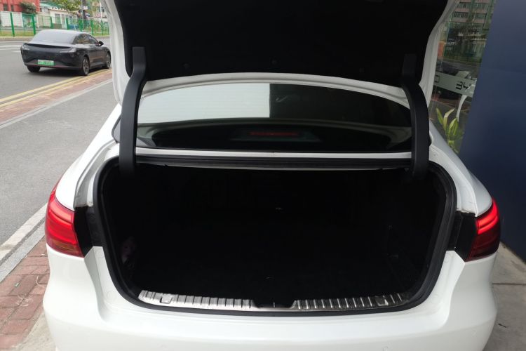 长安 睿骋CC 2018款 1.5T 自动豪雅型 国V机舱底盘23