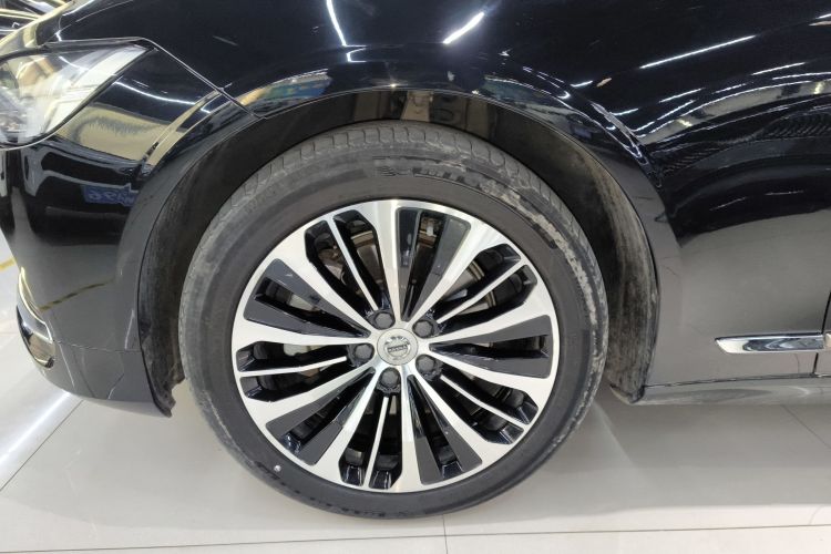 沃尔沃S90 2024款 B5 智逸豪华版车身外观6002