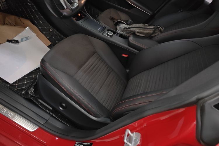 奔驰CLA 2015款 CLA 220 4MATIC中控内饰19