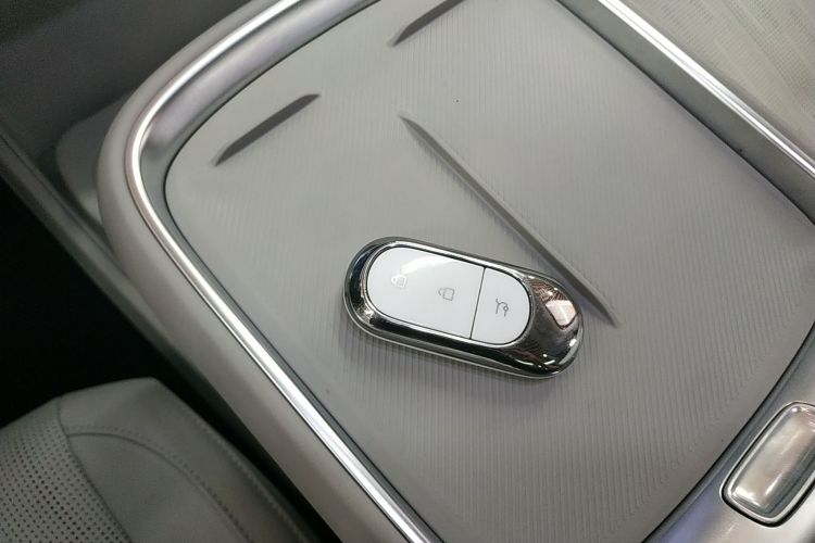 零跑汽车 零跑B10 2025款 510悦享版中控内饰7001