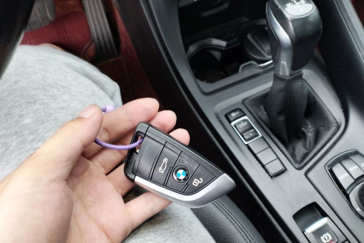 宝马X1 2018款 sDrive20Li 领先型中控内饰11