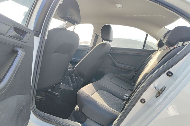 大众 捷达 2019款 梦想版 1.4L 手动时尚型中控内饰21