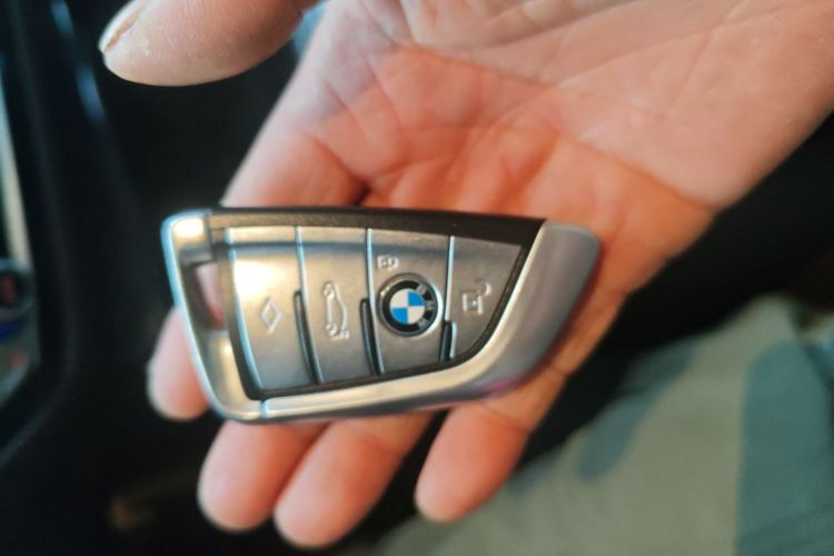 宝马5系 2019款 525Li M运动套装中控内饰11