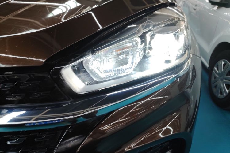 奇瑞 瑞虎8 2018款 1.5TCI 自动尊贵型 5座局部细节36