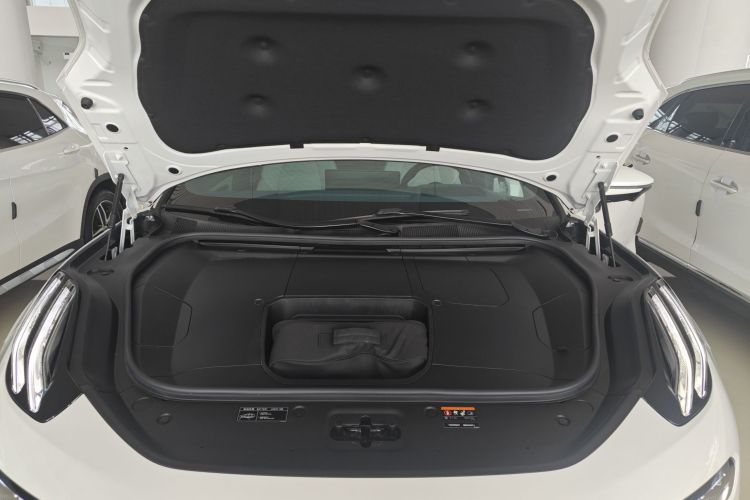 极氪001 2022款 超长续航双电机 ME版机舱底盘24