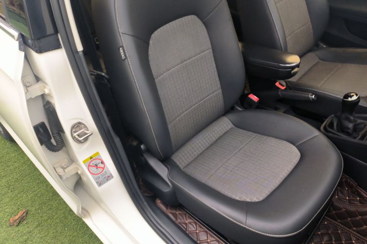 大众 桑塔纳 2016款 1.6L 手动舒适版局部细节41