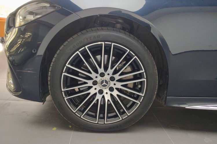 奔驰C级 2022款 改款 C 260 L 运动版车身外观6007