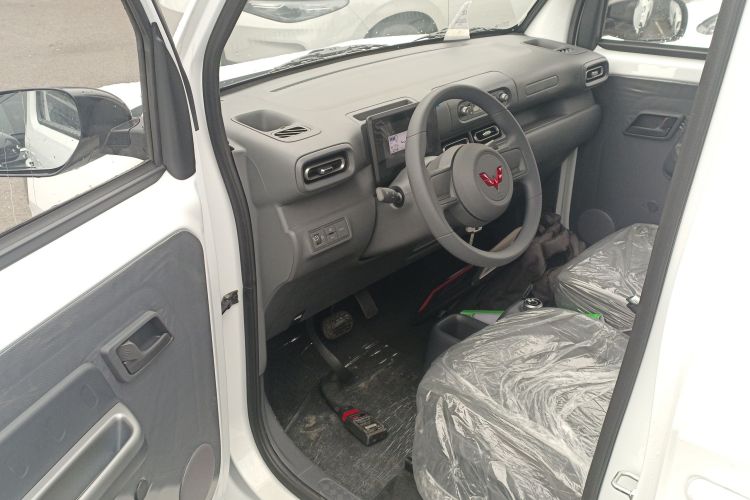 五菱汽车 五菱之光新能源 2025款 201km 舒适型中控内饰20