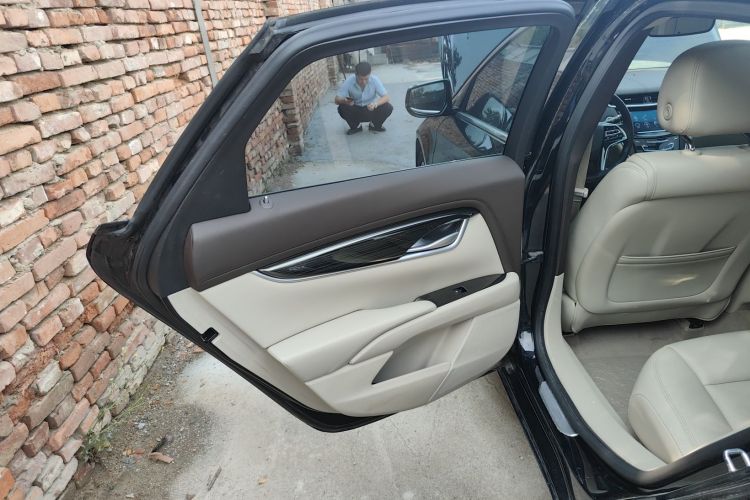 凯迪拉克XTS 2016款 28T 技术型中控内饰7008