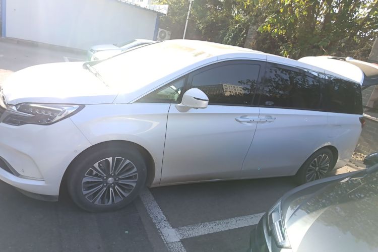 别克GL8 2022款 ES陆尊 653T 豪华型车身外观6003