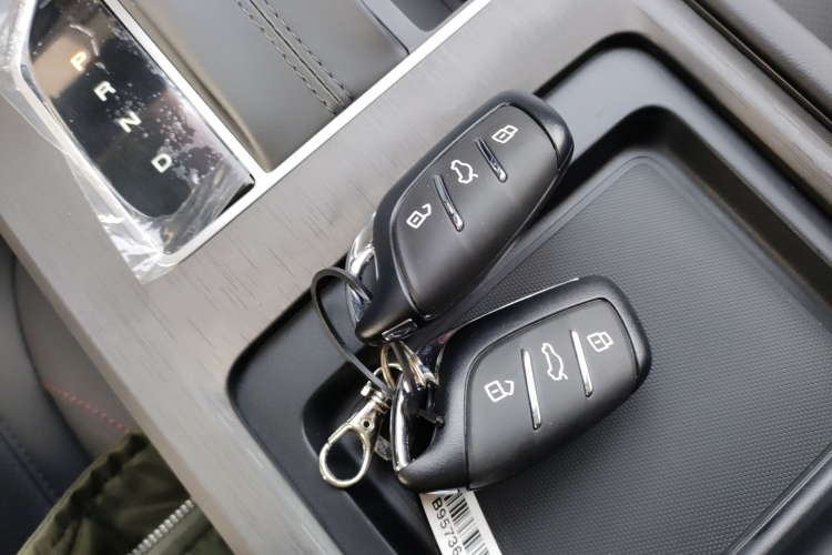 荣威i5 2023款 1.5L CVT豪华版中控内饰7001