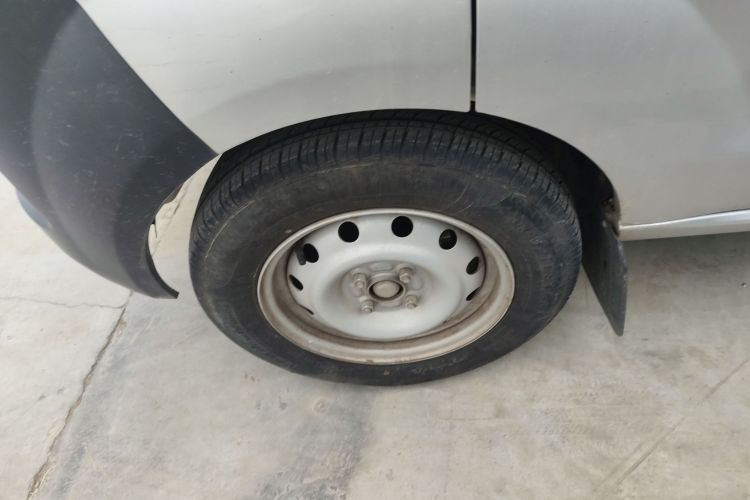 金杯 小海狮X30 2021款 1.5L 标准型无空调版客车国VI SWC15M车身外观6007