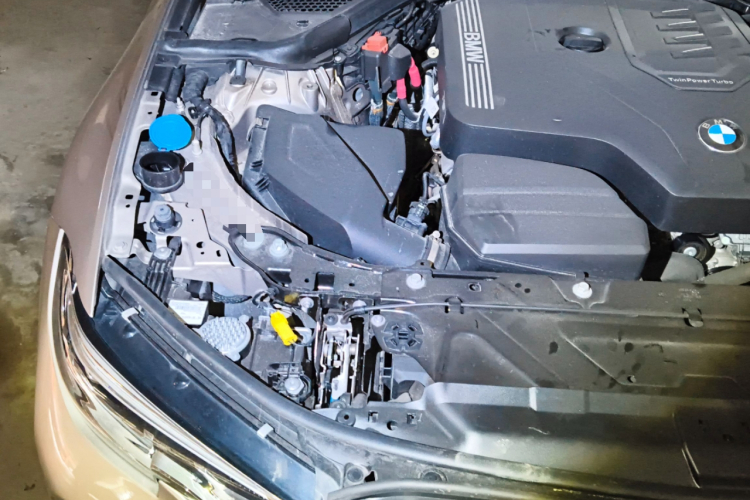 宝马3系 2022款 改款 325Li M运动套装局部细节9006