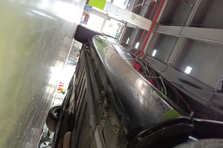 奔驰E级 2020款 改款 E 260 L局部细节9001