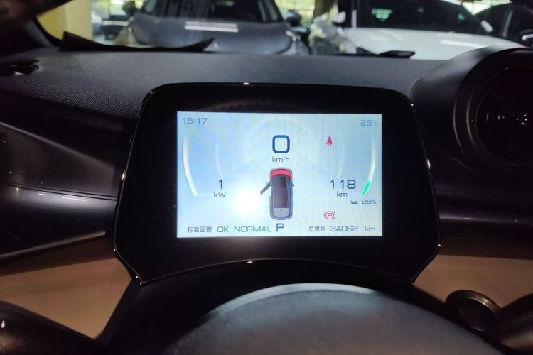 比亚迪 海豚 2023款 420km 时尚版中控内饰14