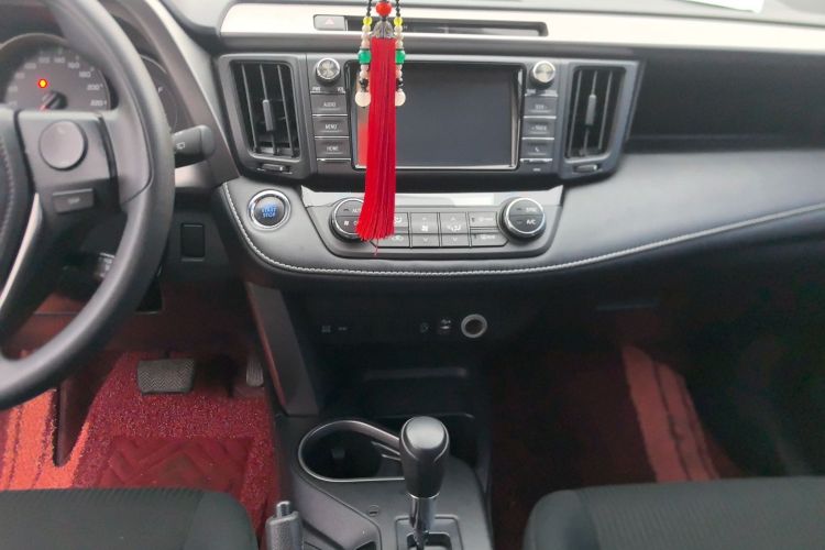 丰田 RAV4荣放 2016款 2.0L CVT两驱风尚版 国V中控内饰16