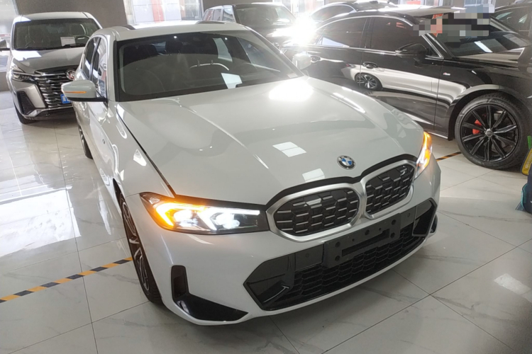 宝马3系 2023款 325Li M运动套装车身外观6002