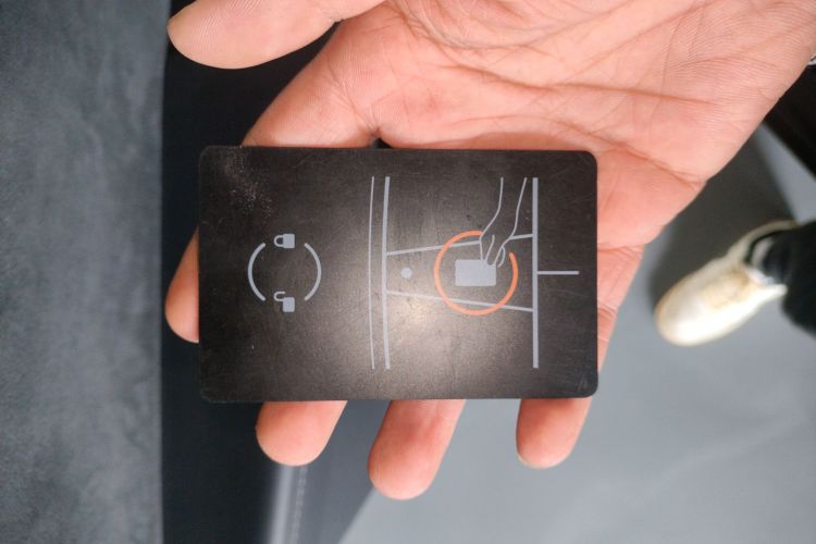 特斯拉 Model Y 2022款 后轮驱动版中控内饰7001