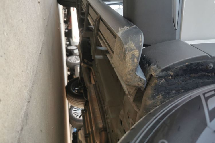 奇瑞 瑞虎8 L 2024款 2.0T 两驱豪华版 5座局部细节9001