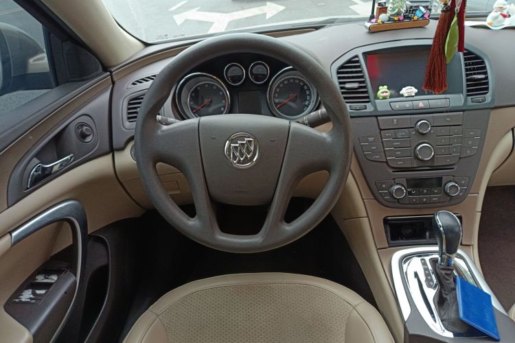 别克 君威 2012款 2.0L 舒适版局部细节13