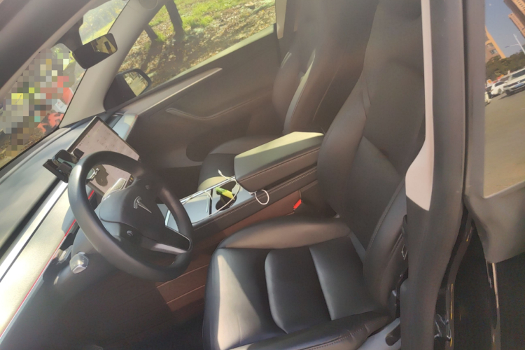 特斯拉 Model Y 2023款 后轮驱动版局部细节19