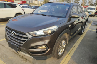 现代 途胜 2018款 1.6T 双离合两驱15周年特别版