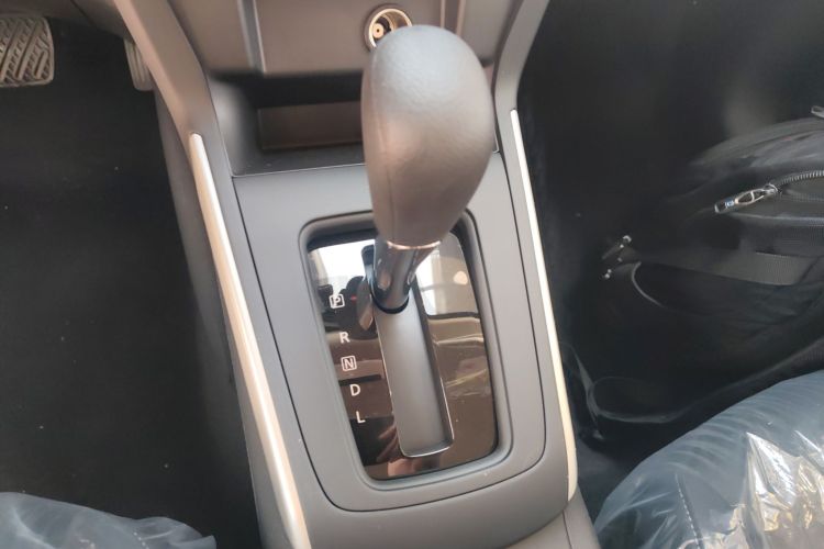 日产 轩逸 2024款 改款 经典 1.6XE CVT舒适版中控内饰18