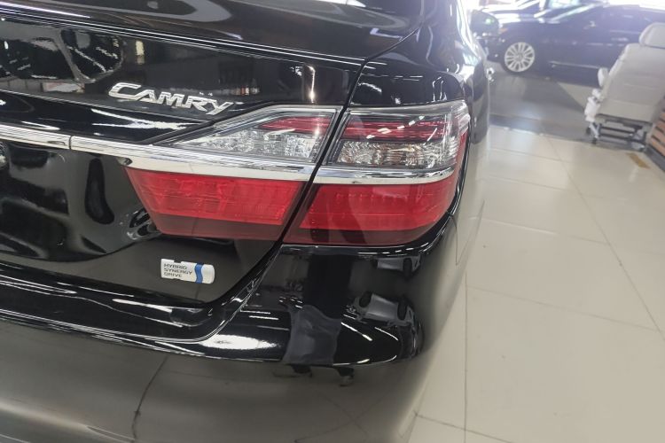 丰田 凯美瑞 2015款 双擎 2.5HG 豪华导航版车身外观9