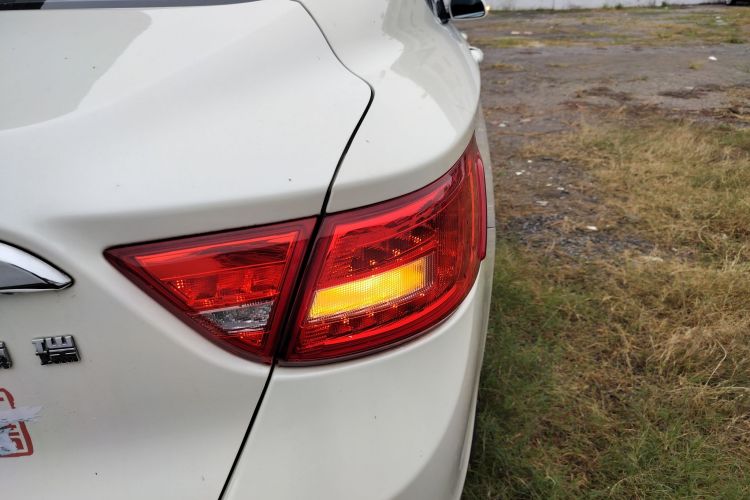 吉利汽车 博瑞 2016款 1.8T 舒适型车身外观6006