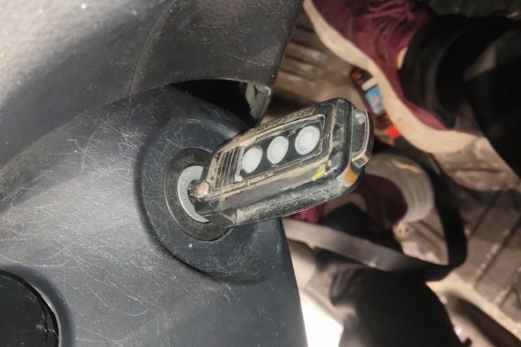 丰田 威驰 2017款 1.3L 手动前行版中控内饰11