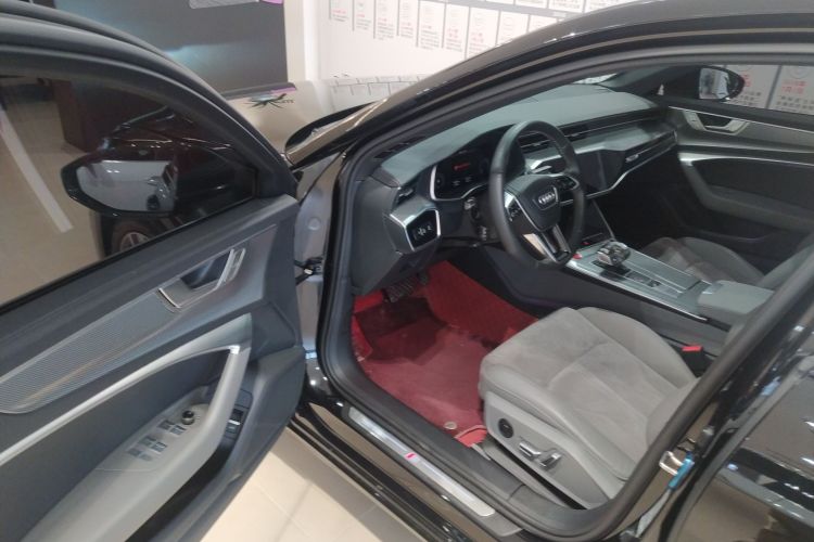 奥迪A6L 2023款 40 TFSI 豪华动感型中控内饰7003
