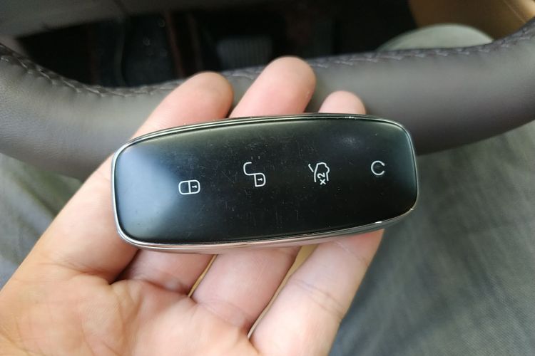 腾势D9 2022款 DM-i 970 四驱尊荣型中控内饰11