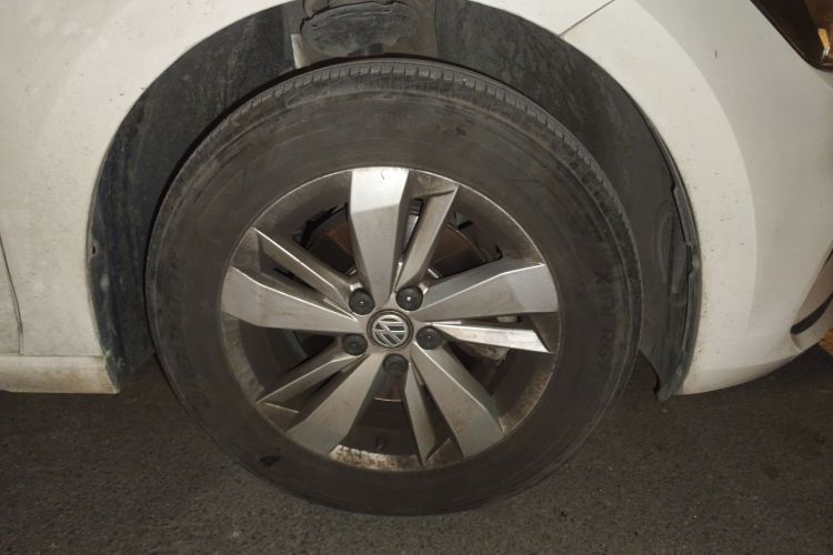 大众 Polo 2021款 Plus 1.5L 自动全景乐享版车身外观10